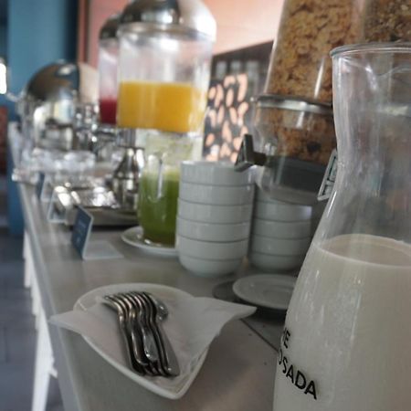 Quo Quality Hotel Manizales Exterior foto A carafe of raki