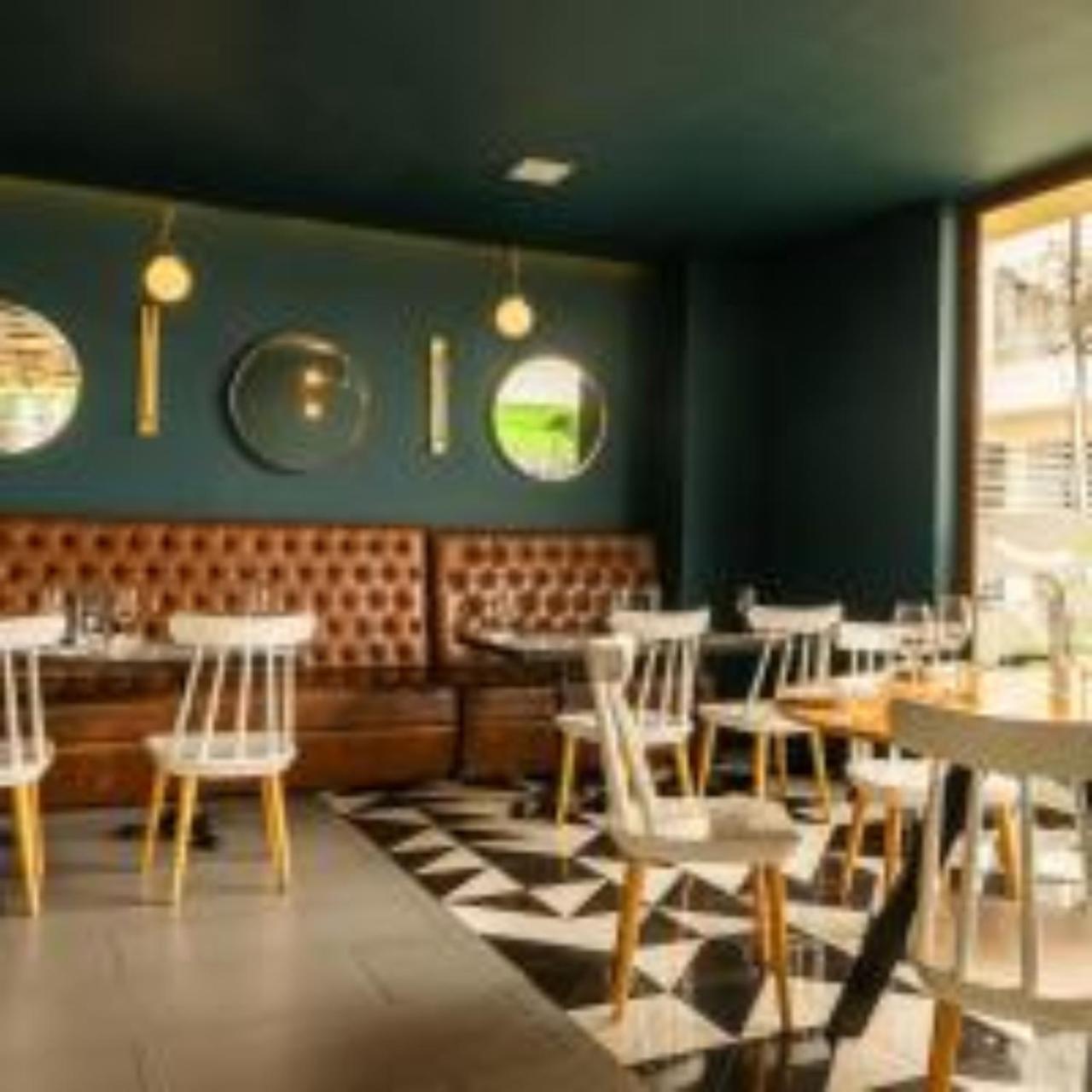 Quo Quality Hotel Manizales Exterior foto Restaurant interior