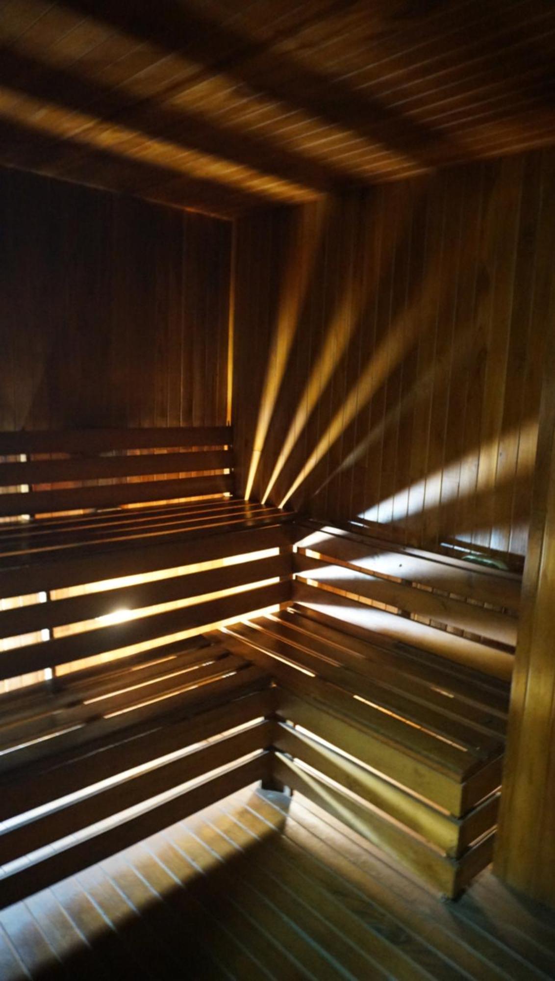 Quo Quality Hotel Manizales Exterior foto The interior of a Finnish sauna